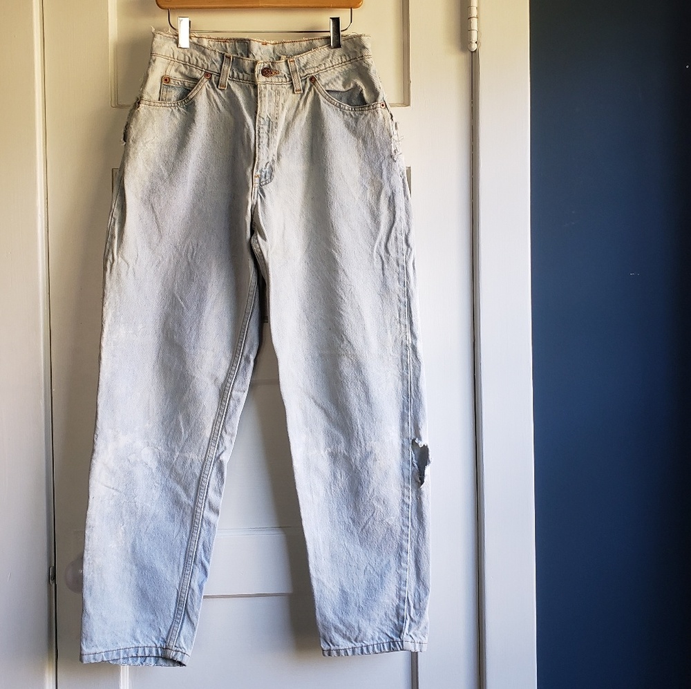 VTG Distressed Orange Tab Levi's 560